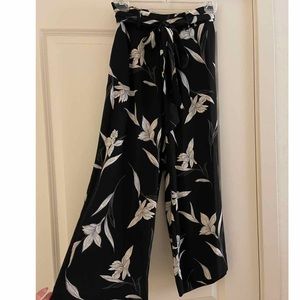Wide leg ankle length slacks/trouser pants